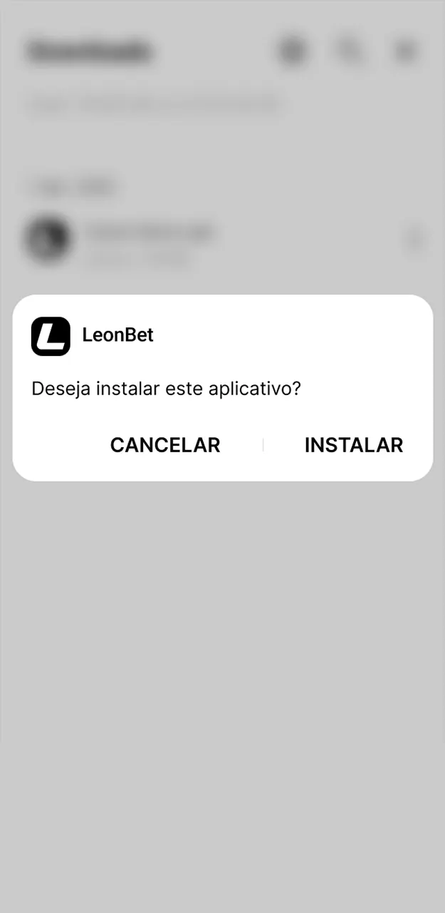 Abra o arquivo baixado e conclua o procedimento de instalação do app na LeonBet.